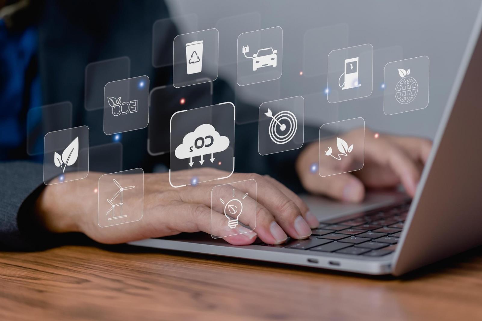 Teilnehmer analysieren KI-generierte Musikmuster im Workshop